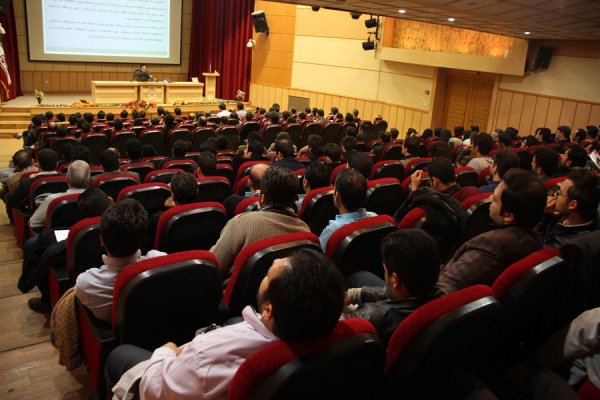  سمینار آموزشی طراحی و اجرای سقف های کامپوزیت عرشه فولادی برگزار شد