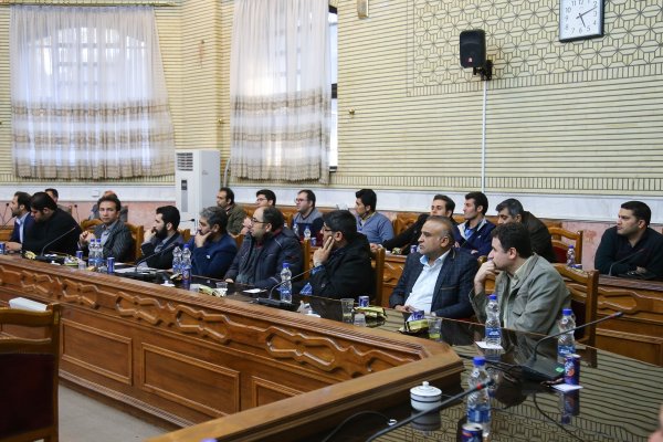 جلسه رییس سازمان بااعضای رشته عمران برگزار شد