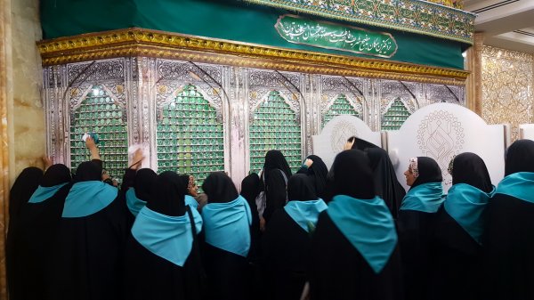 آیین غبار روبی حرم مطهر حضرت معصومه برگزار شد
