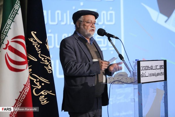 کسب رتبه برتر روابط عمومی سازمان در جشنواره مطبوعات استان قم