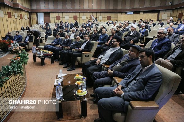 کسب رتبه برتر روابط عمومی سازمان در جشنواره مطبوعات استان قم